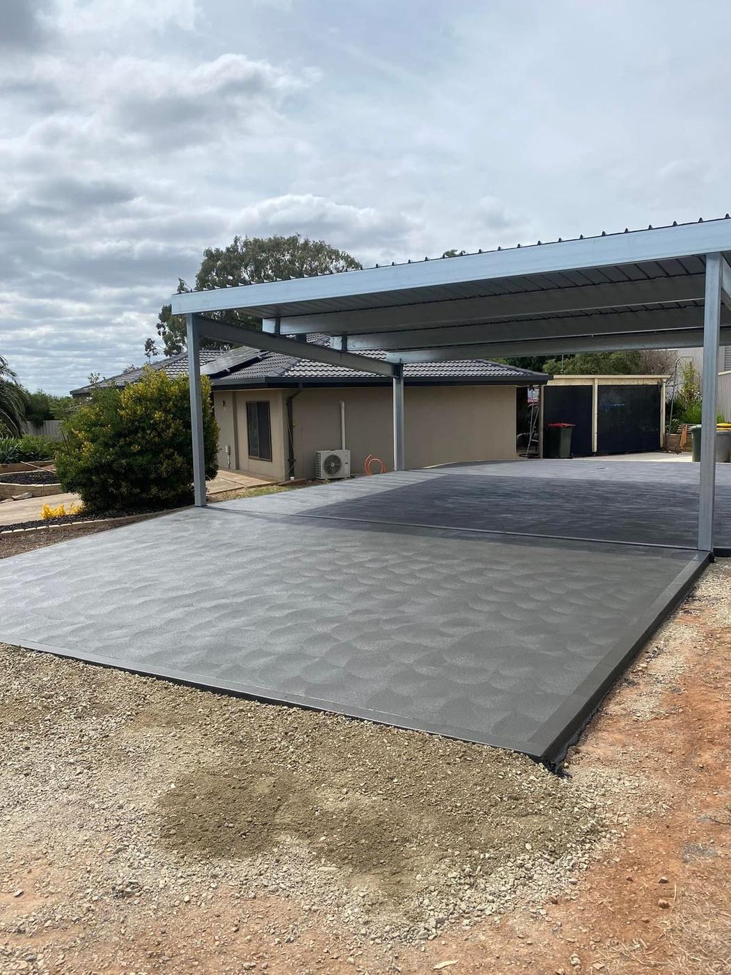 Charcoal Exposed Smudge – Sellicks