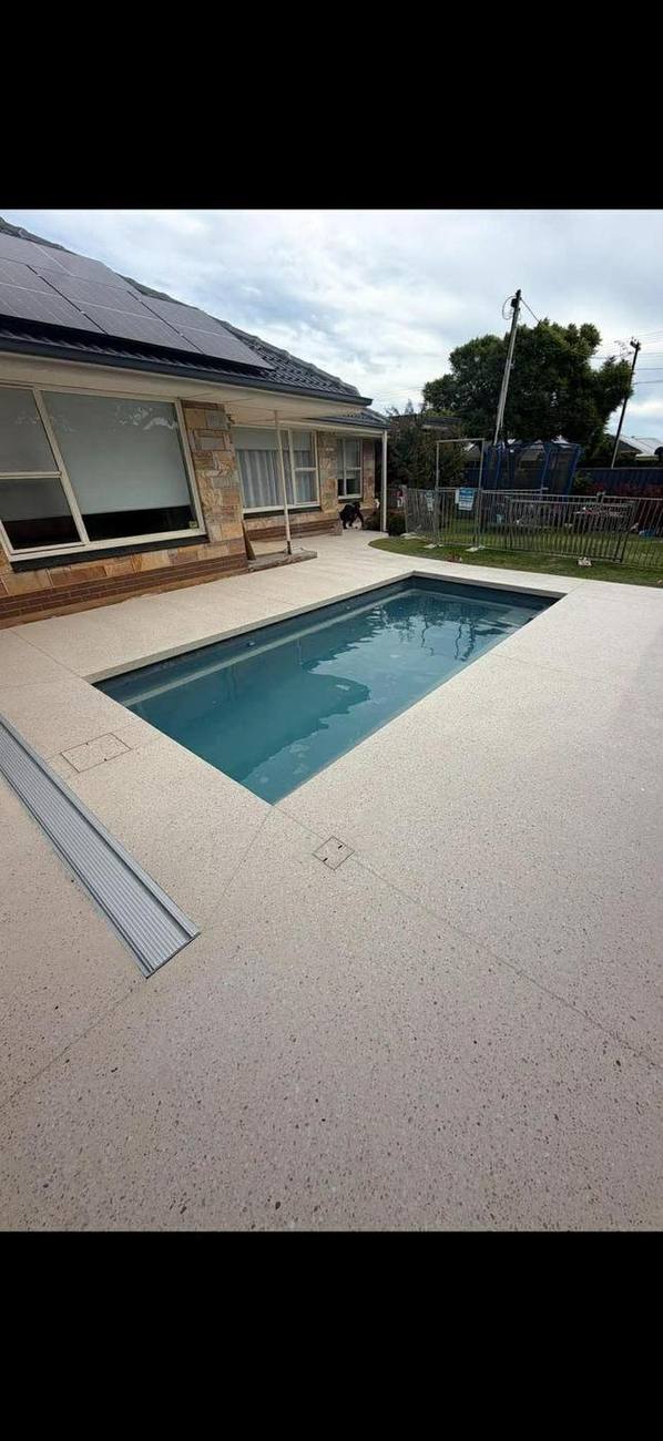 Diamond Honed Pool Surround – Brighton