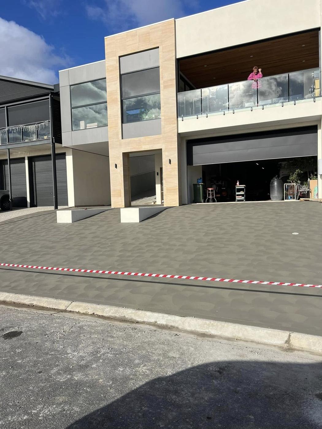 Grey Smudge – Normanville